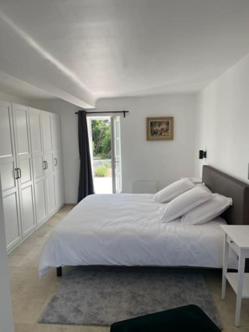 Holiday home Le Clos De *