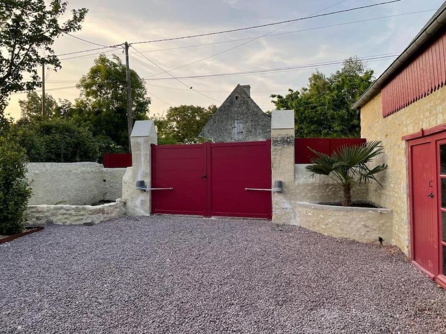 Le Clos De *